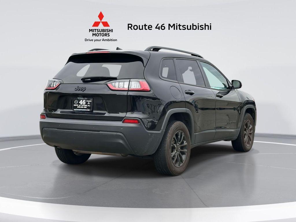 used 2023 Jeep Cherokee car, priced at $18,995