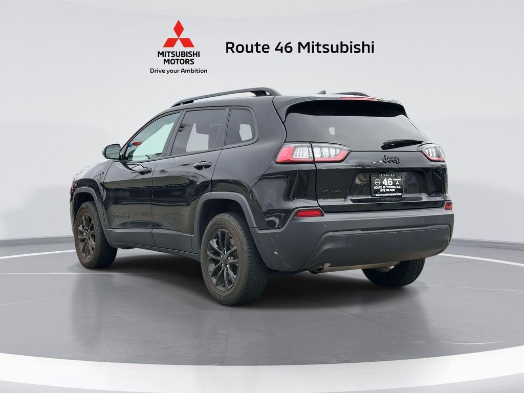 used 2023 Jeep Cherokee car, priced at $18,995