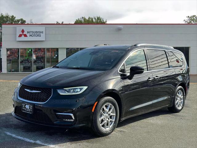 used 2021 Chrysler Pacifica car, priced at $21,995