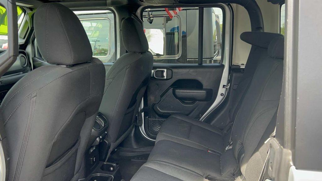 used 2022 Jeep Gladiator car, priced at $27,995