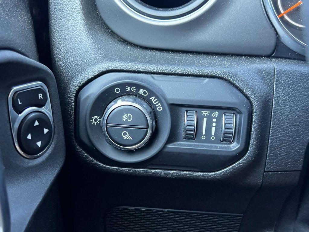 used 2021 Jeep Gladiator car, priced at $27,995