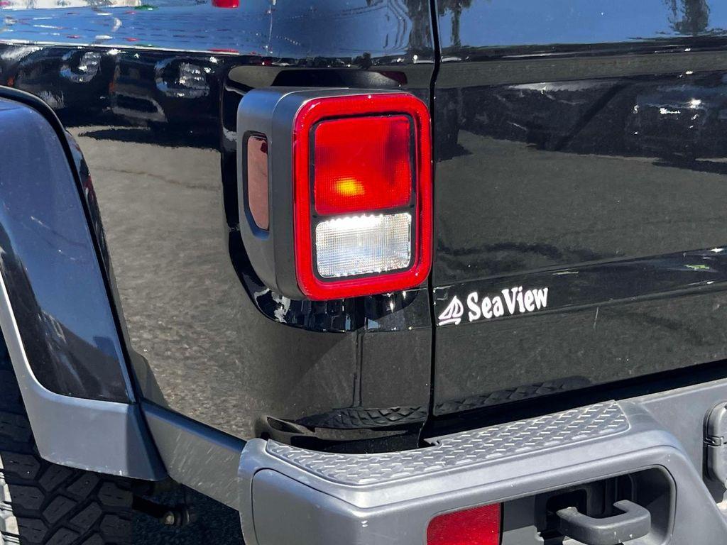 used 2021 Jeep Gladiator car, priced at $27,995