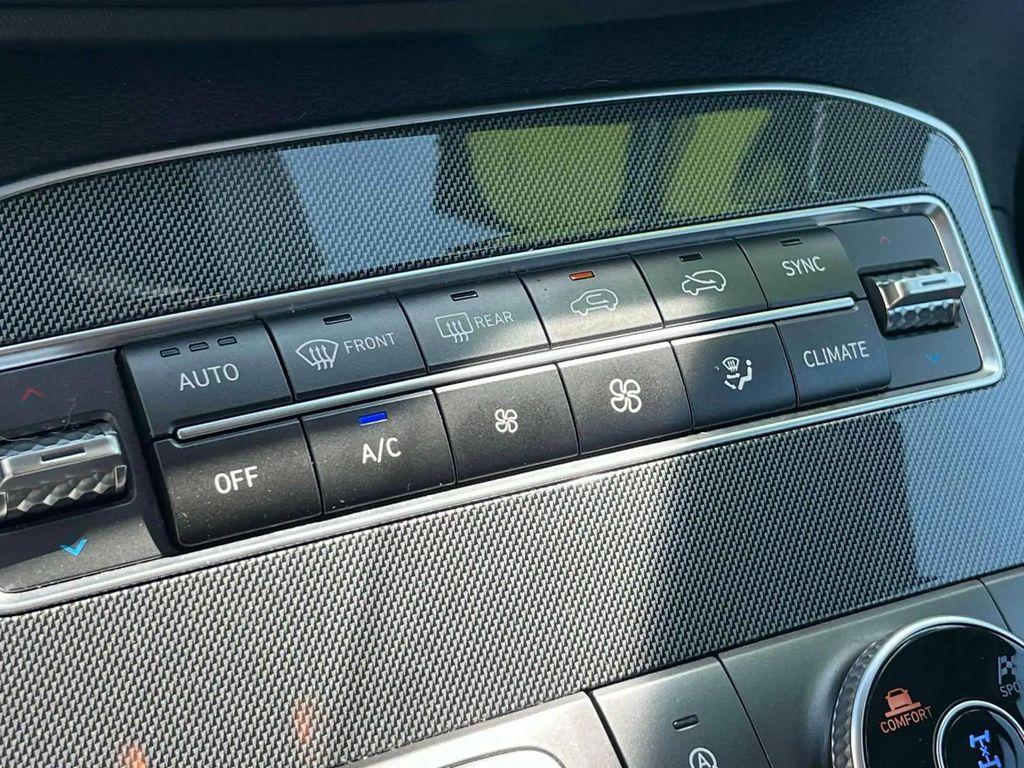 used 2022 Hyundai Santa Fe car, priced at $20,995