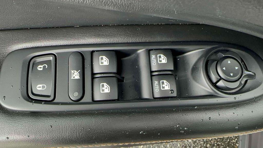 used 2020 Jeep Compass car, priced at $14,995