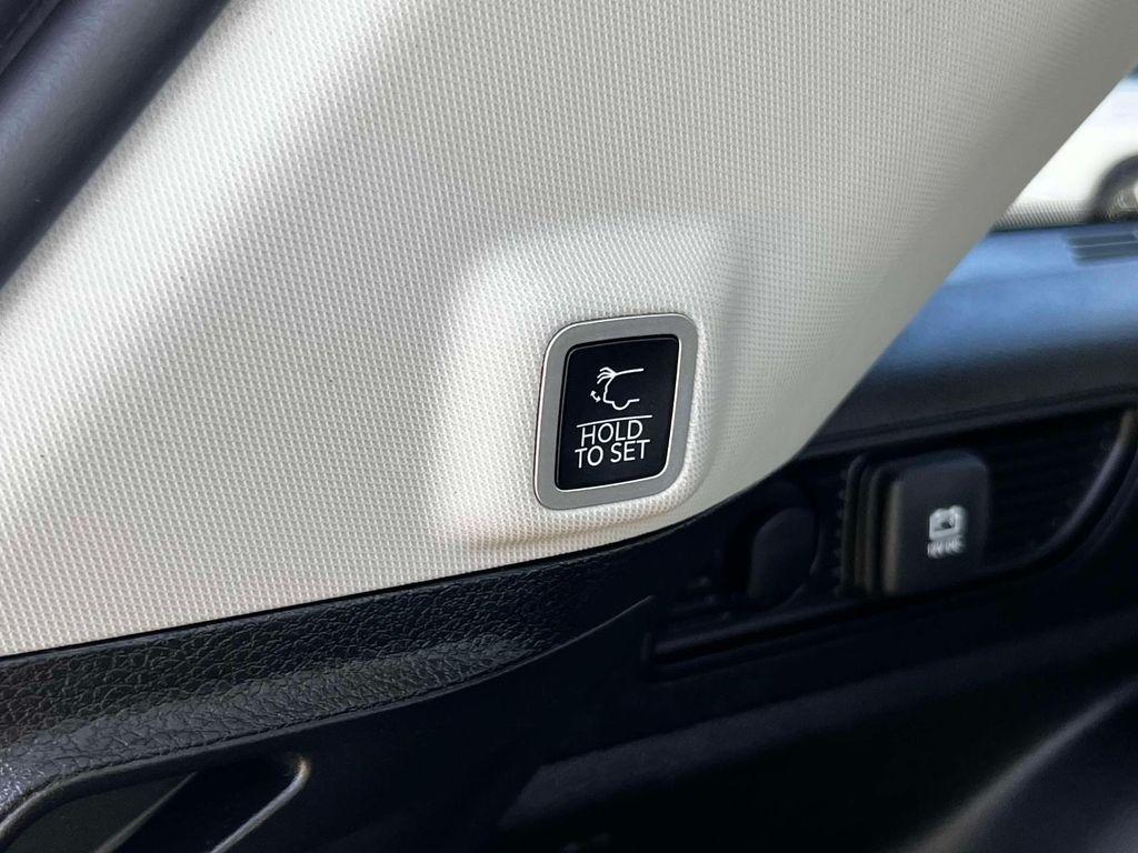 used 2023 Jeep Grand Cherokee car, priced at $20,995