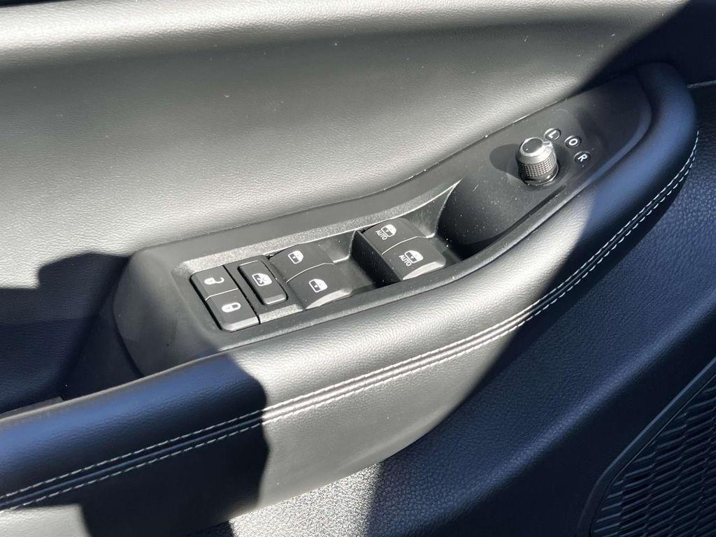 used 2023 Jeep Grand Cherokee car, priced at $20,995