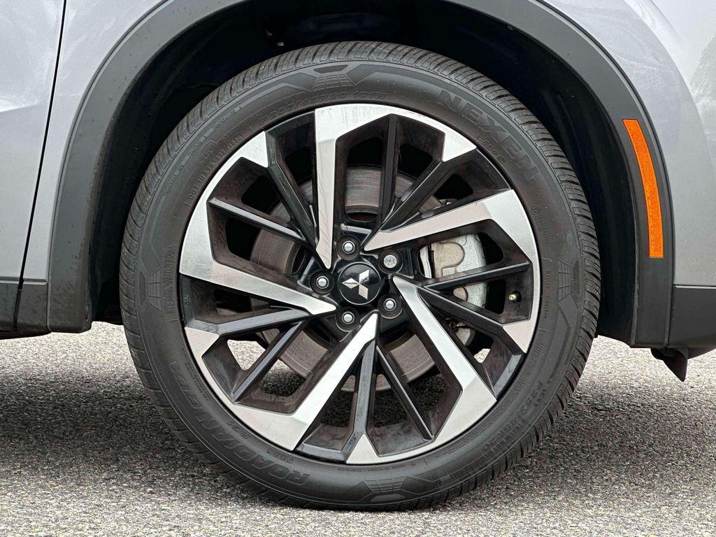 used 2023 Mitsubishi Outlander PHEV car, priced at $27,995