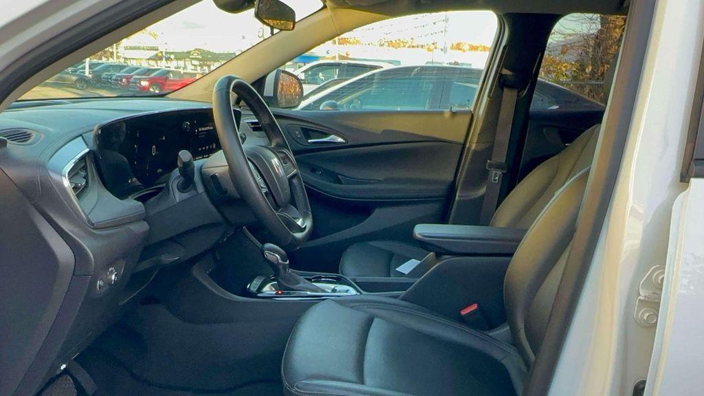 used 2024 Buick Encore GX car, priced at $17,995