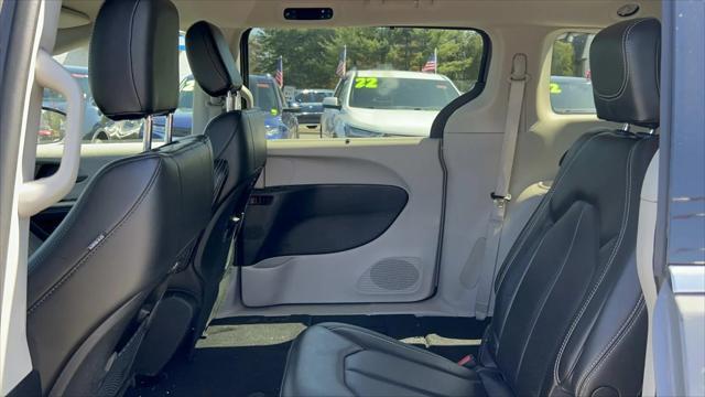 used 2023 Chrysler Pacifica car, priced at $19,995