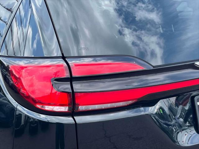 used 2023 Chrysler Pacifica car, priced at $20,795