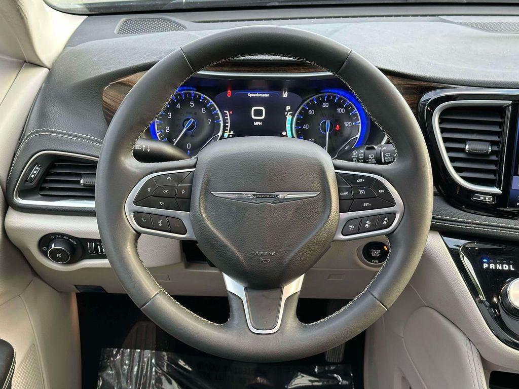 used 2023 Chrysler Pacifica car, priced at $24,995
