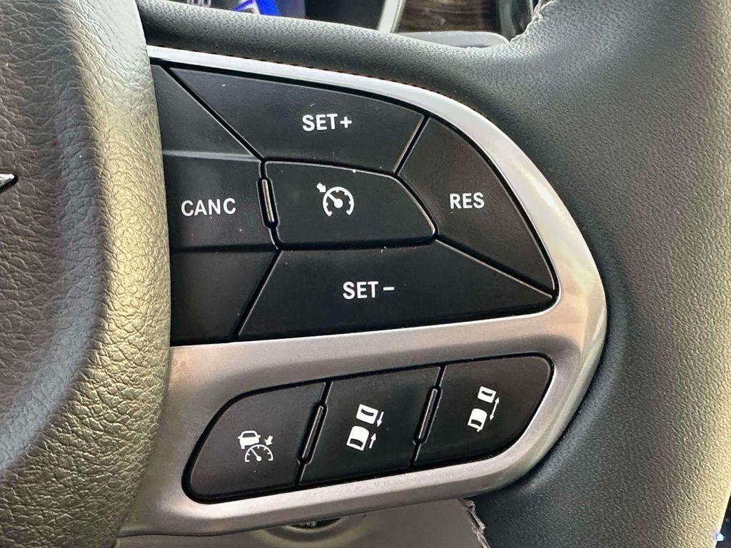 used 2023 Chrysler Pacifica car, priced at $24,995