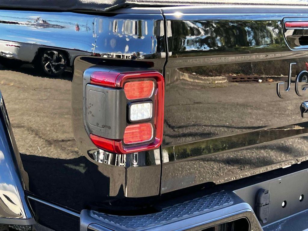 used 2021 Jeep Gladiator car, priced at $27,995