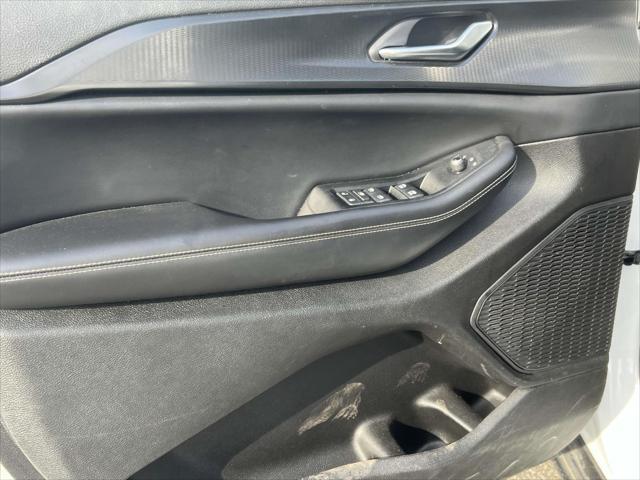 used 2023 Jeep Grand Cherokee L car, priced at $25,995