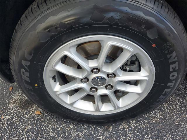 used 2018 Jeep Grand Cherokee car, priced at $11,990