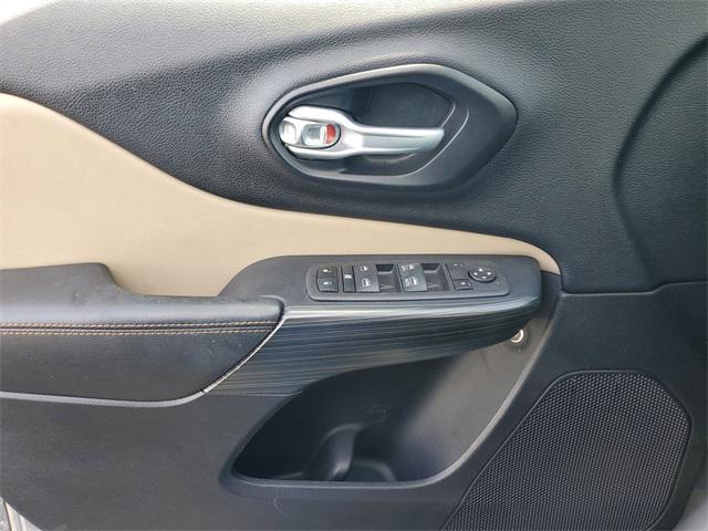 used 2016 Jeep Cherokee car, priced at $9,990