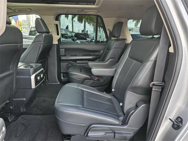 used 2022 Ford Expedition Max car, priced at $39,990