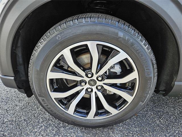 used 2022 Ford Explorer car, priced at $29,990