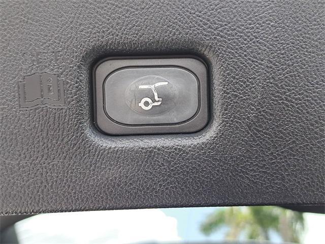 used 2022 Lincoln Nautilus car, priced at $32,990