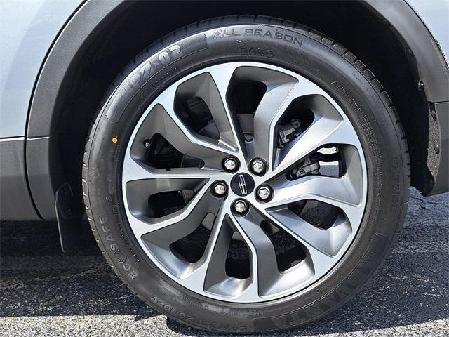 used 2022 Lincoln Nautilus car, priced at $32,990