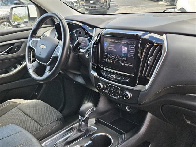 used 2021 Chevrolet Traverse car, priced at $20,990
