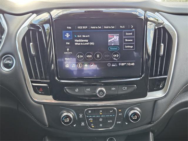 used 2021 Chevrolet Traverse car, priced at $20,990