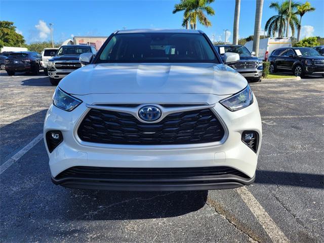 used 2023 Toyota Highlander Hybrid car, priced at $37,990