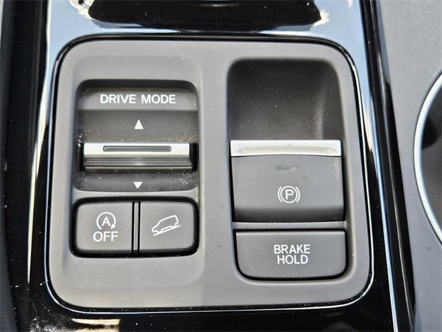 used 2023 Honda Pilot car, priced at $38,990