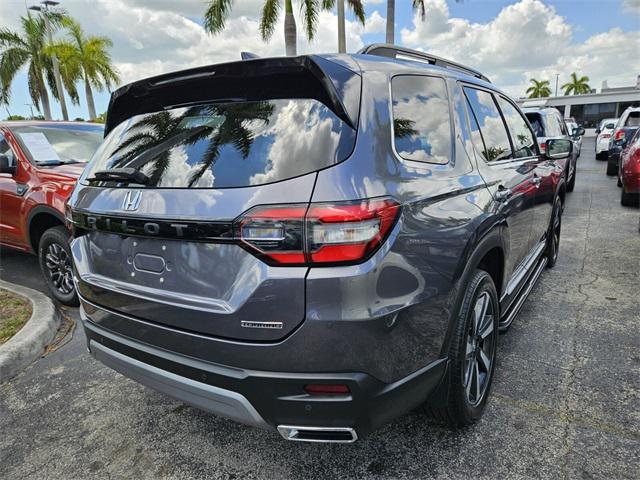 used 2023 Honda Pilot car, priced at $38,990