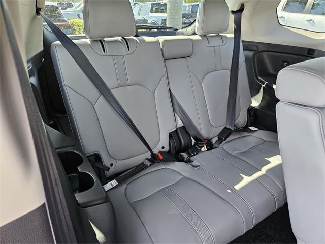 used 2024 Honda Pilot car, priced at $37,590