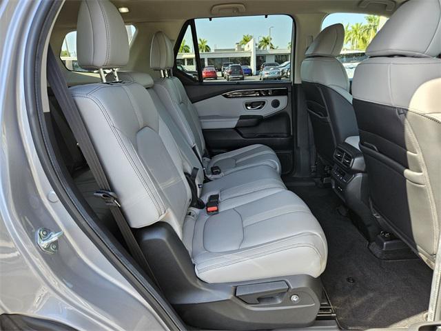 used 2024 Honda Pilot car, priced at $37,590