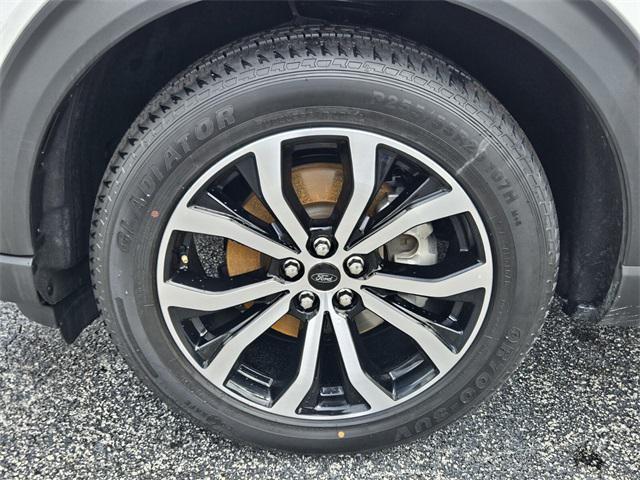 used 2022 Ford Explorer car, priced at $28,990