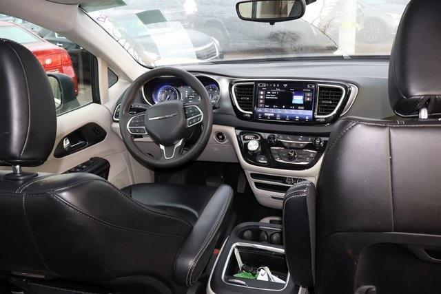 used 2023 Chrysler Pacifica car, priced at $25,800