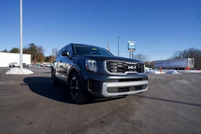 used 2024 Kia Telluride car, priced at $35,000