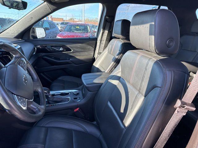 used 2023 Chevrolet Traverse car, priced at $33,200