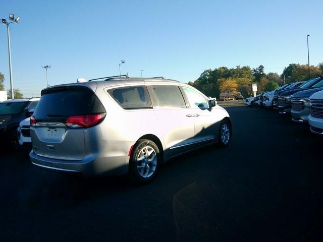 used 2017 Chrysler Pacifica car, priced at $11,500