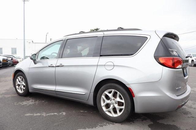 used 2017 Chrysler Pacifica car, priced at $11,000