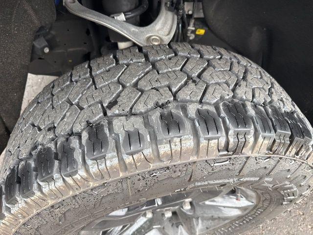 used 2024 Chevrolet Silverado 1500 car, priced at $43,900