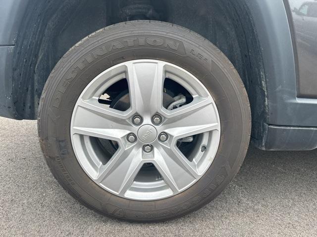 used 2022 Jeep Compass car, priced at $21,000