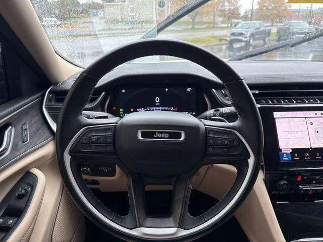 used 2022 Jeep Grand Cherokee car, priced at $29,900