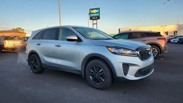 used 2019 Kia Sorento car, priced at $8,000