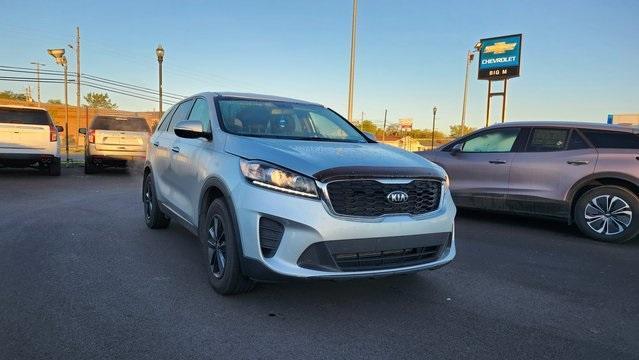 used 2019 Kia Sorento car, priced at $8,000