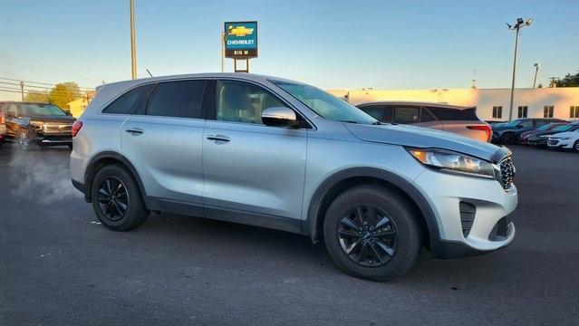 used 2019 Kia Sorento car, priced at $8,000