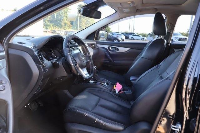 used 2020 Nissan Rogue Sport car, priced at $12,200