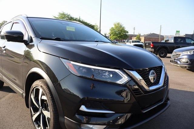 used 2020 Nissan Rogue Sport car, priced at $12,200