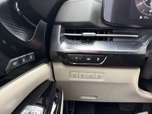 used 2024 Kia Carnival car, priced at $40,500