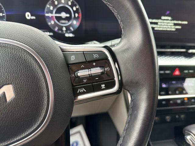 used 2024 Kia Carnival car, priced at $40,500