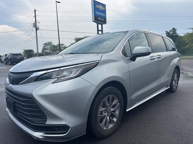 used 2021 Toyota Sienna car, priced at $31,300