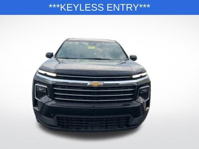 used 2025 Chevrolet Traverse car, priced at $37,500