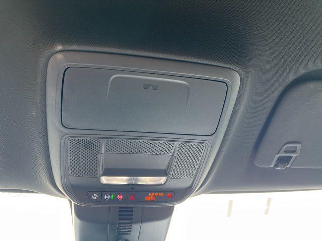 used 2025 Chevrolet Traverse car, priced at $38,000